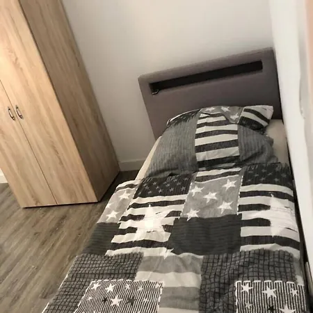 Godorfer Burg Monteuer * Wesseling