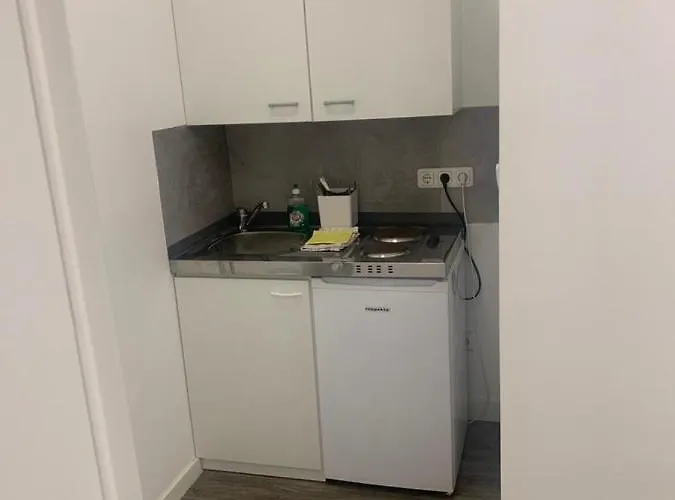 Hostal Godorfer Burg Monteuer